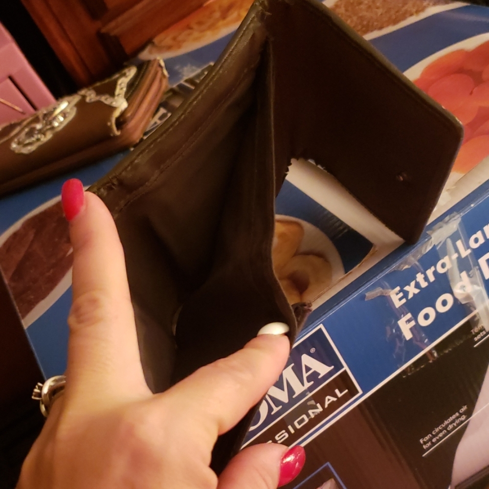 Wallet - Picture 4 of 4